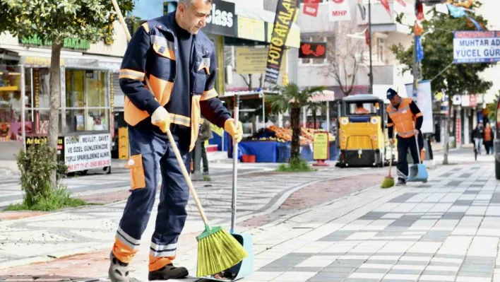 Esenyurt'ta sokaklar Ramazan Bayramı'na hazır