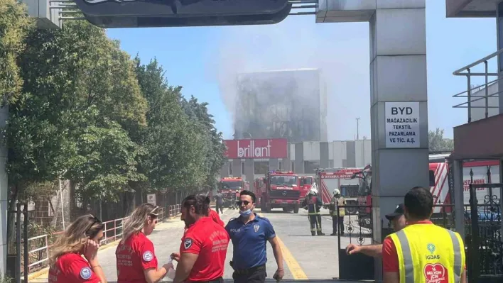 Esenyurt'ta tekstil fabrikasında korkutan yangın