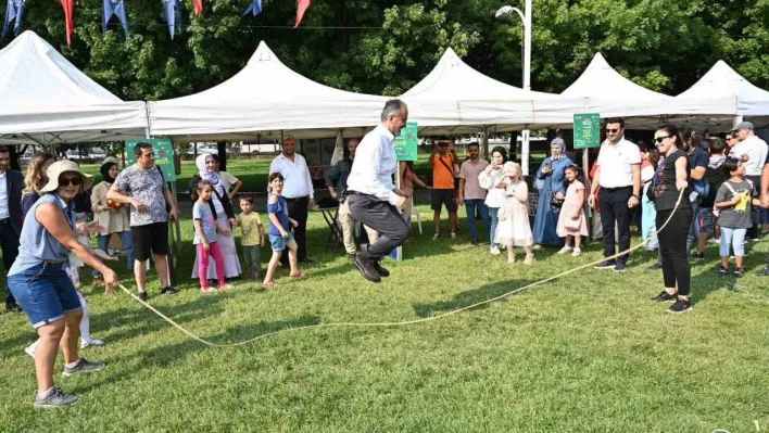 Eskimeyen oyunlar, sokağa taştı