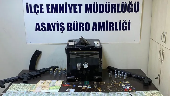 Evden çelik kasa hırsızlığı: 5 şüpheliden 4'ü gözaltında