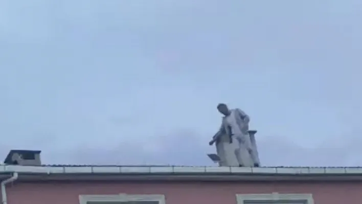 Evi bastığı görüntüler ortaya çıktı