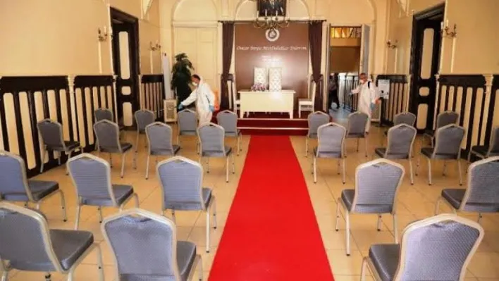 Evlenecek çiftler 11.11.2025'i unuttu