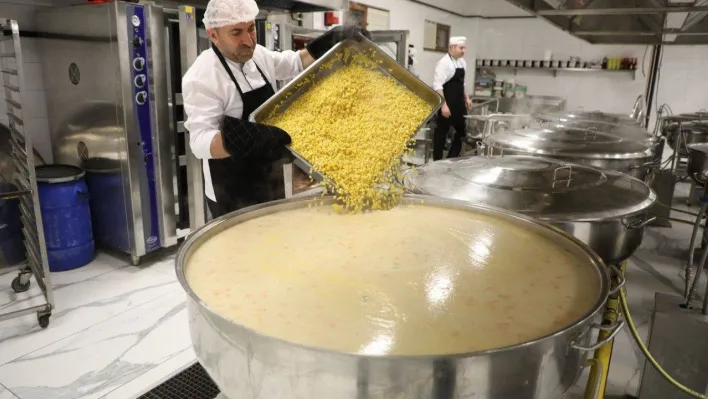 Eyüpsultan Belediyesi aşevi yeni binasında hizmete girdi