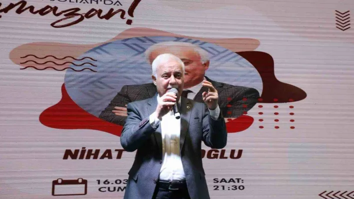 Eyüpsultan'da Nihat Hatipoğlu seminerine yoğun ilgi