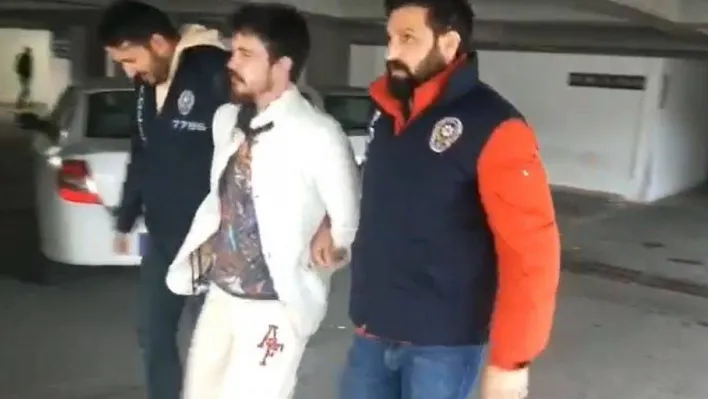 Farklı terör örgütlerine yönelik çeşitli illerde gerçekleştirilen eş zamanlı operasyonlarda 20 kişi yakalandı
