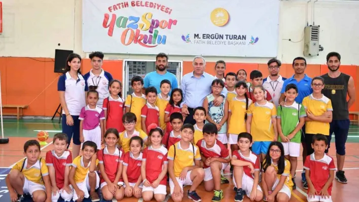 Fatih'te 9 branşta yaz spor okulları başlıyor
