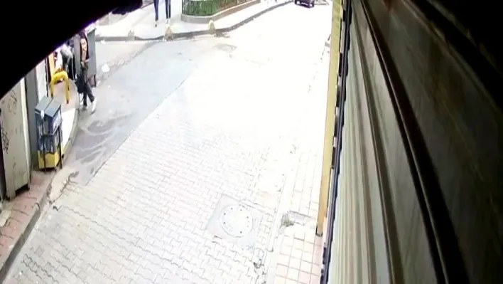 Fatih'te kuyumcu çalışanı pırlanta dolu poşeti çöpe attı, kağıt toplayıcısı bulup aldı