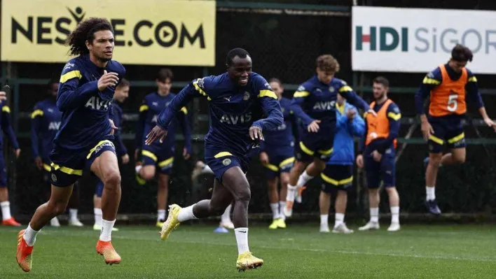 Fenerbahçe'de Başakşehir maçı hazırlıkları devam etti