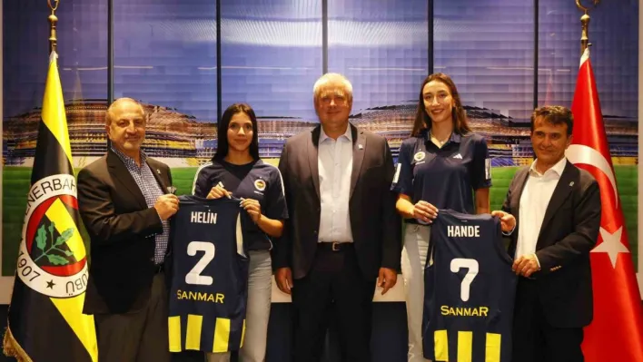 Fenerbahçe'de Hande Baladın ve Helin Kayıkçı sözleşme imzaladı