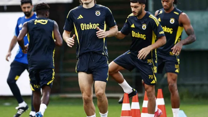 Fenerbahçe'de yeni transfer Edson Alvarez, ilk antrenmanına çıktı