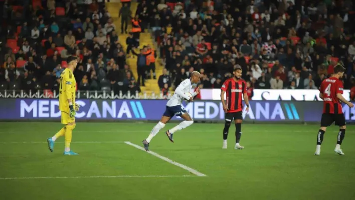 Fenerbahçe, Gaziantep FK'yı üst üste 9. kez mağlup etti