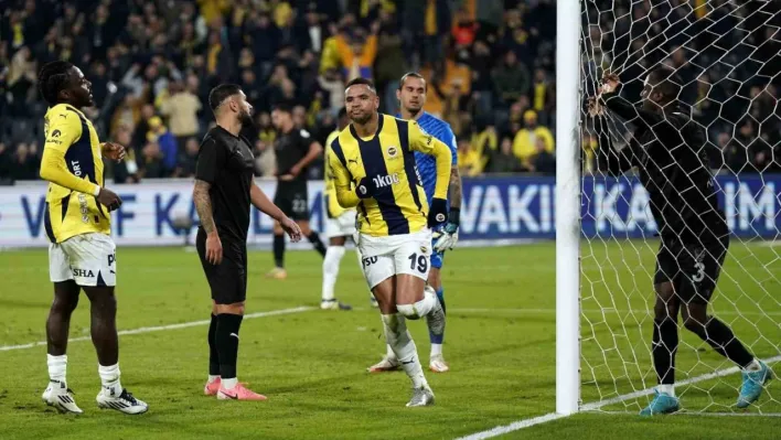 Fenerbahçe, Hatayspor'a karşı galibiyet serisini 8 maça çıkardı