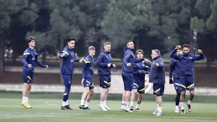 Fenerbahçe hazırlıklarına devam etti