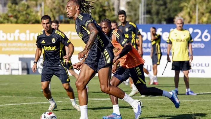 Fenerbahçe, hazırlıklarını çift idmanla sürdürdü