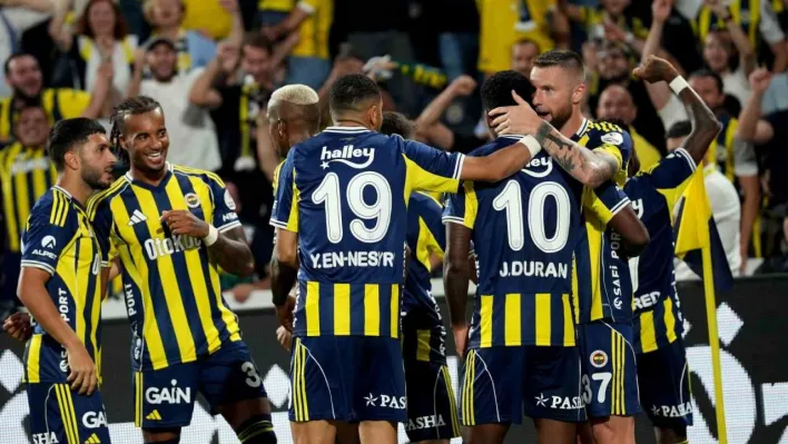 Fenerbahçe, ligdeki ilk galibiyetini aldı