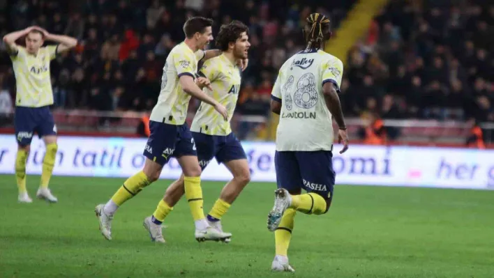 Fenerbahçe'nin deplasmandaki yenilmezlik serisi 5 maça çıktı