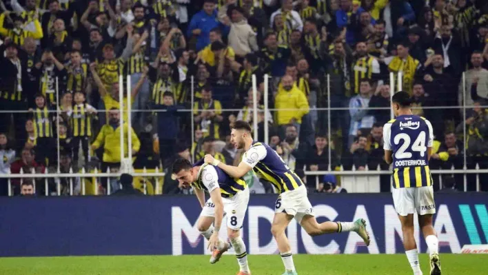 Fenerbahçe yenilmezlik serisini 16 maça çıkardı