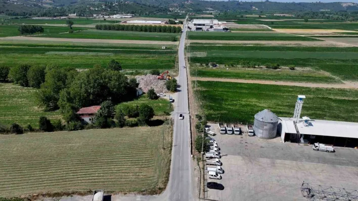 Ferizli'de 9 kilometrelik yol sil baştan yenileniyor