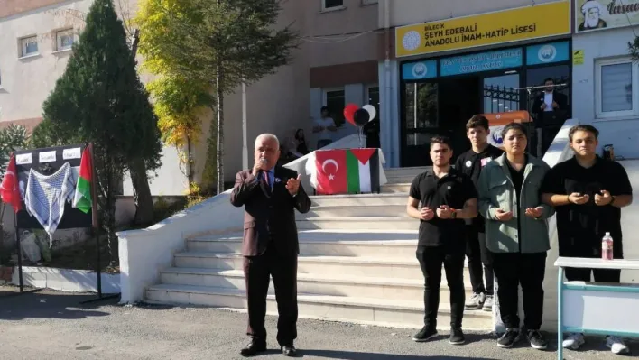 Filistin için düzenlenen hayır çarşısına yoğun ilgi