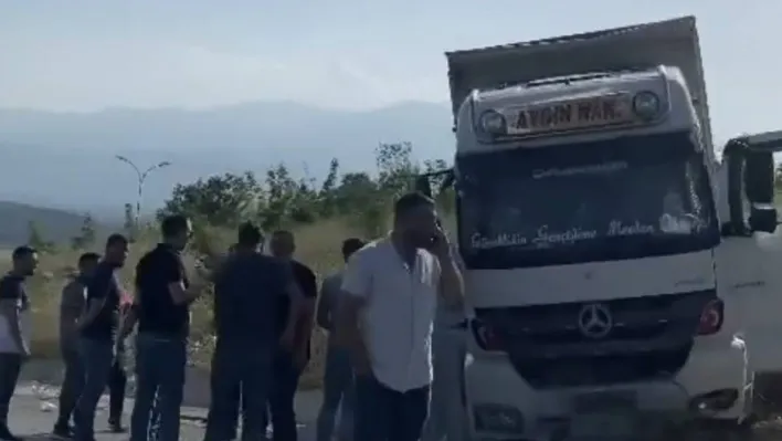 Freni patlayan kamyon yoldan çıktı: 1 yaralı