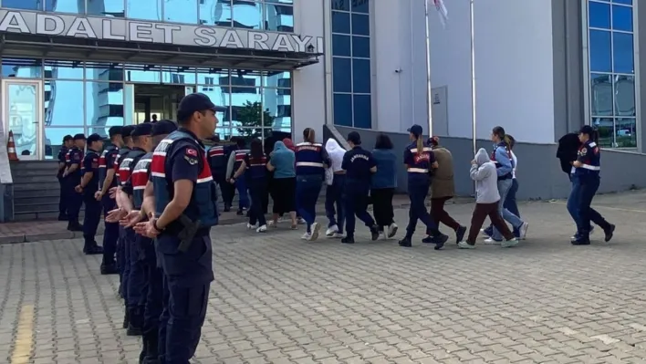 Fuhuş operasyonunda 12 kadın kurtarıldı, 10 şüpheli gözaltına alındı