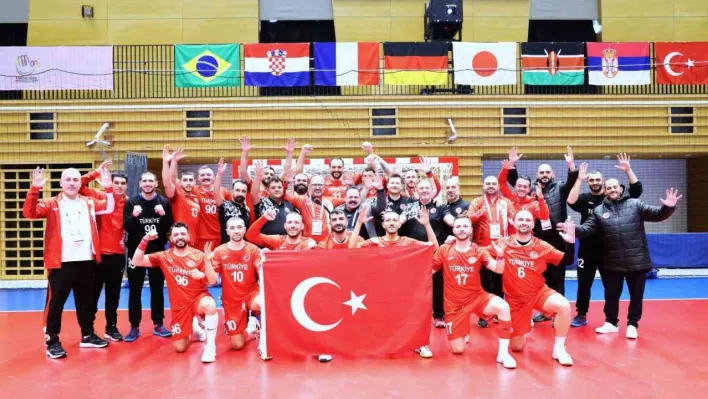 Futbol ve hentbol milli takımları, Tokyo'da yoluna kayıpsız devam ediyor