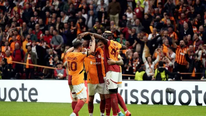 Galatasaray 48 yıl sonra İsveç takımını mağlup etti