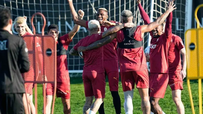Galatasaray, Alanyaspor maçı hazırlıklarını Belek'te sürdürdü