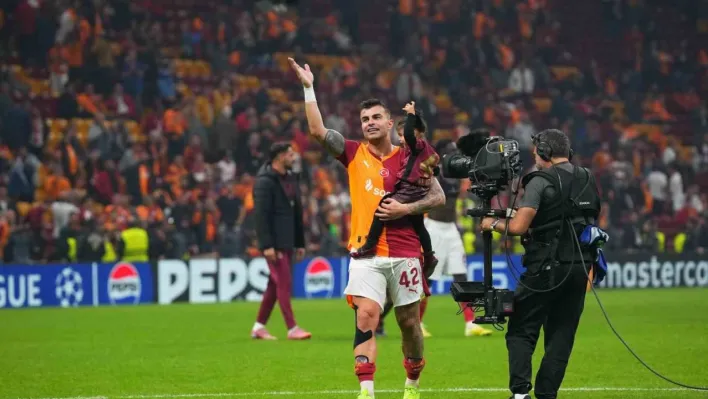 Galatasaray, Bodo/Glimt galibiyetini taraftarıyla kutladı