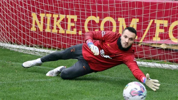 Galatasaray çalışmalarına devam etti