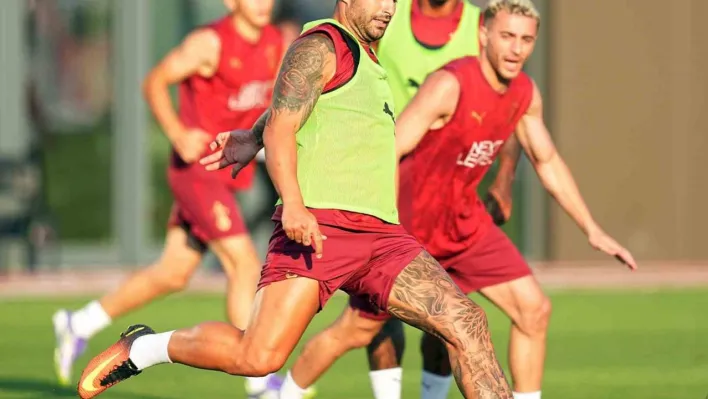 Galatasaray, çift antrenman yaptı