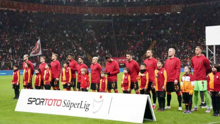 Galatasaray'da 2 değişiklik