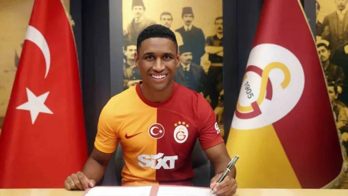 Galatasaray'da Tete'nin lisansı çıktı