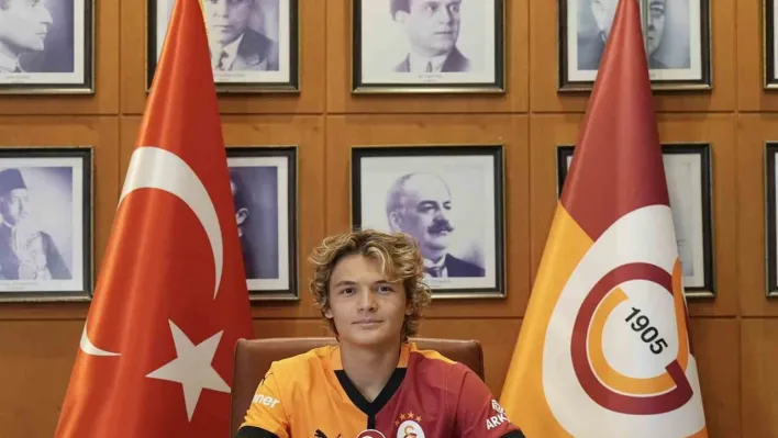 Galatasaray, Efe Akman ile 2027-2028 sezonuna kadar sözleşme imzaladı