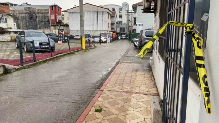 Galerici husumetlisi tarafından tabancayla vuruldu