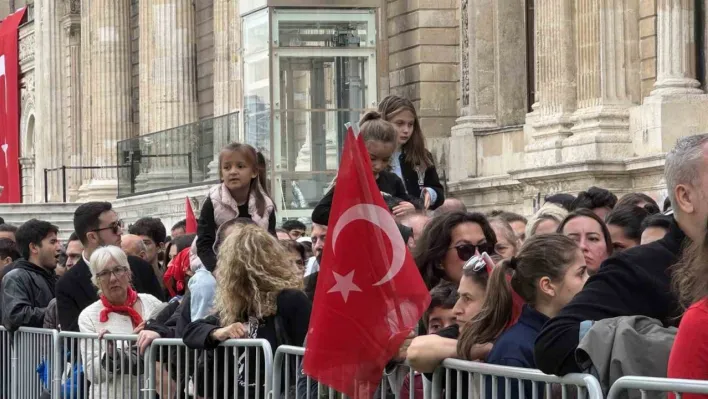 Gazi Mustafa Kemal Atatürk, Dolmabahçe Sarayı'nda anıldı