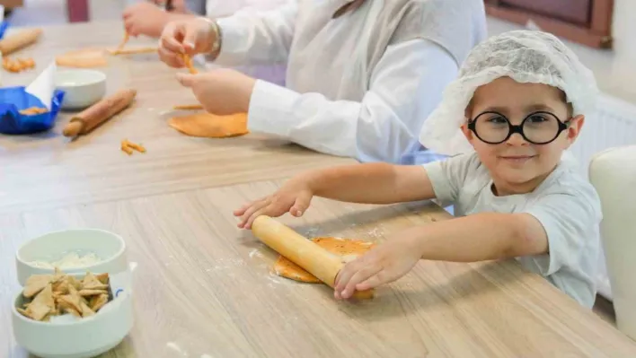 Gaziosmanpaşa'da minik ellerden büyük lezzetler