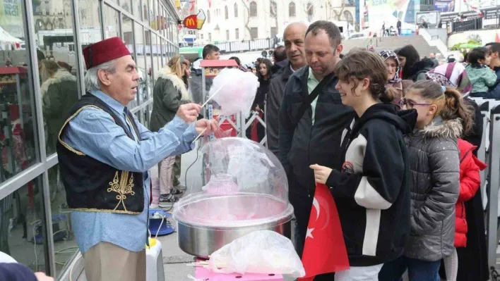 Gaziosmanpaşalı çocukların '23 Nisan' coşkusu