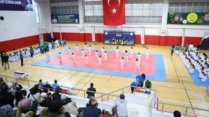 Geleceğin milli sporcuları kuşak yükseltti