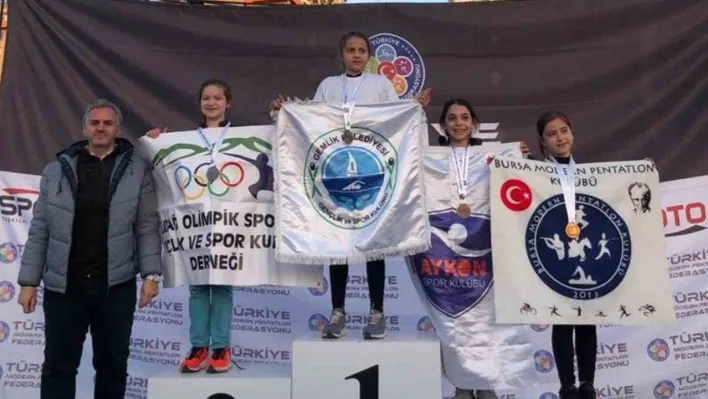 Gemlik Belediyespor Ankara'dan madalya ile döndü