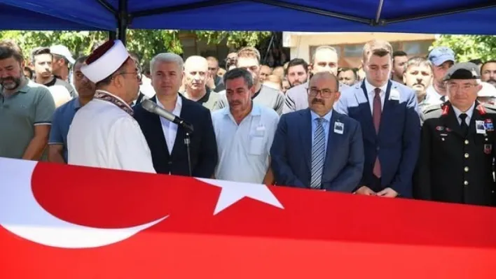 Genç astsubay memleketi Sındırgı'da son yolculuğuna uğurlandı