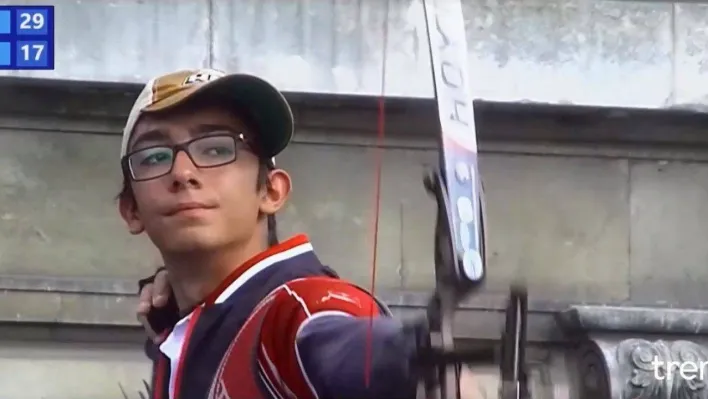 Genç sporcular yapay zeka ile 2036 yılına götürüldü