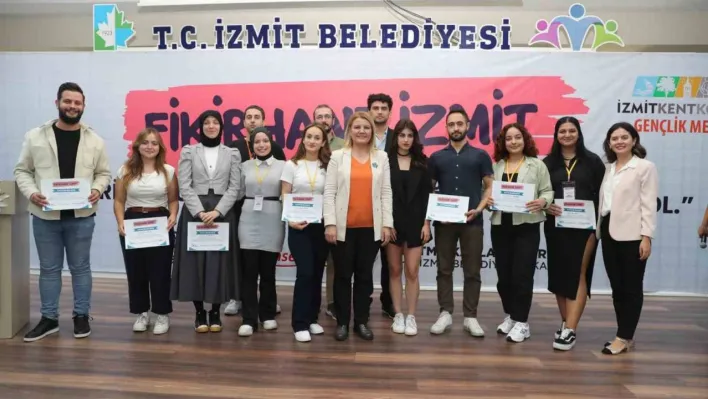 Gençlerin fikirleri projeye dönüşüyor