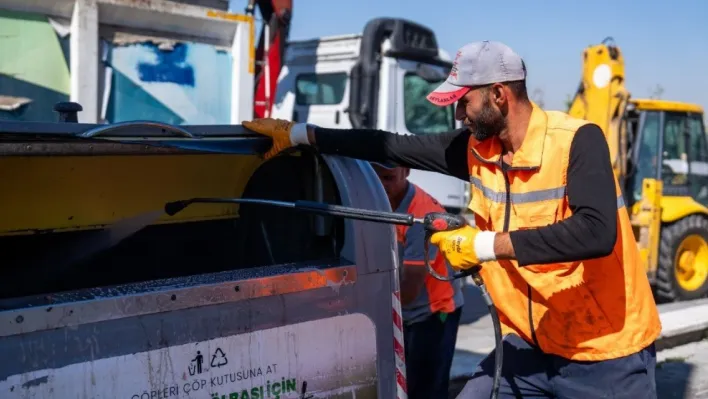 Gölbaşı Belediyesi temizlik çalışmalarını sürdürüyor
