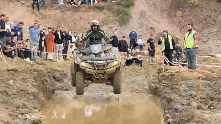 Gölcük'te ATV tutkunları zorlu parkurda mücadele etti
