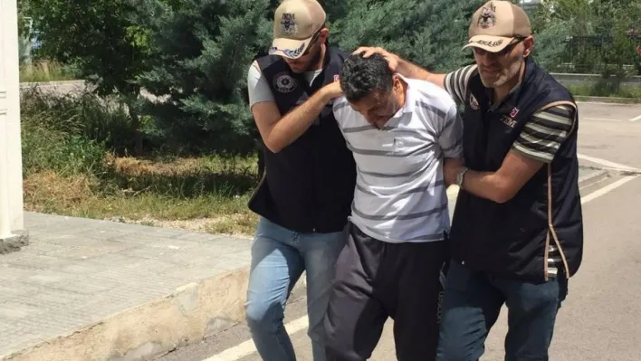 Gri kategoride aranan FETÖ yöneticisi yakalandı