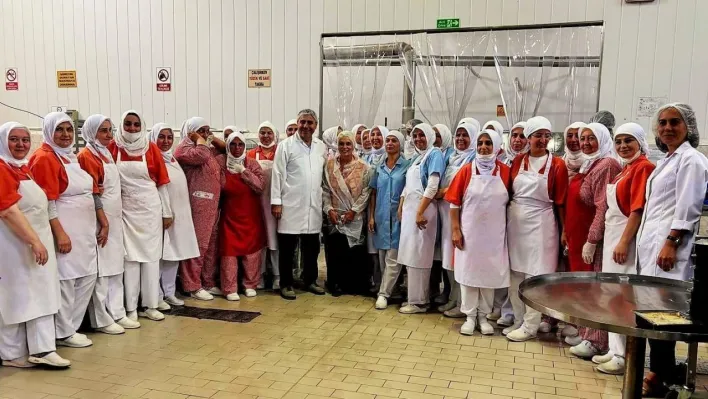 Gülgûn Feyman'dan Kardelen Kestane Şekeri'ne ziyaret