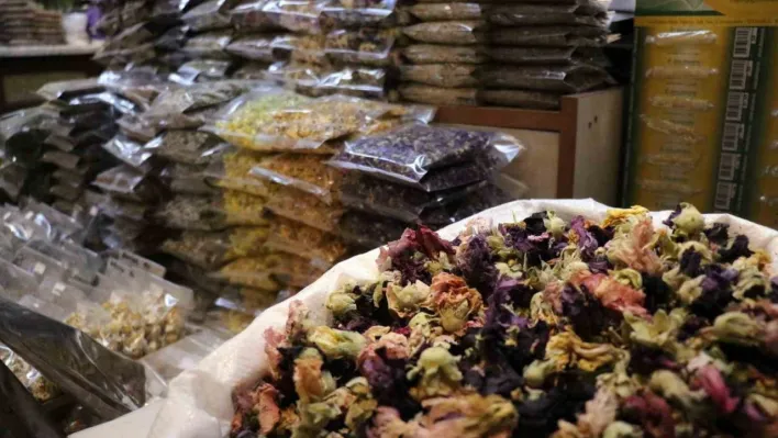 Havalar soğudu, aktarlarda yoğunluk arttı