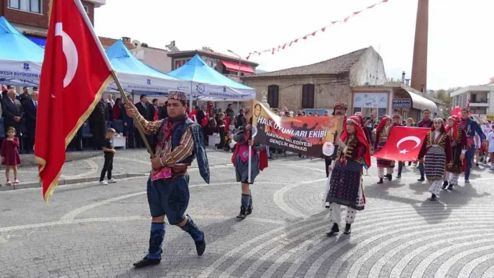 Havran'da Cumhuriyet'in 100. Yılı coşkuyla kutlandı