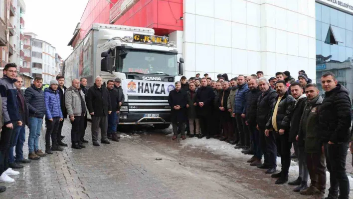 Havza'dan deprem bölgesine 4 tır yardım